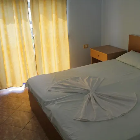 Elmar Hotel Golem (Tirana)